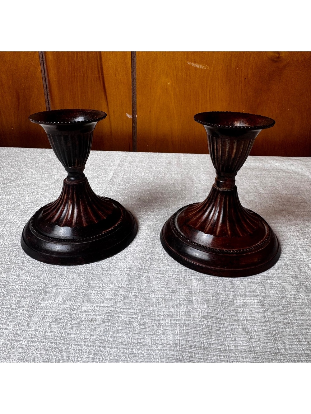 Vintage Hosley Solid Brass Candlestick Holders Pair Fluted Dark Patina India - Picture 4 of 9